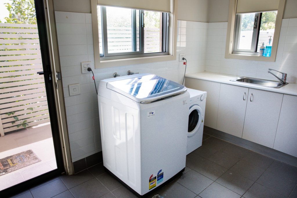 SIL009 Lurnea-LR-Laundry-4795