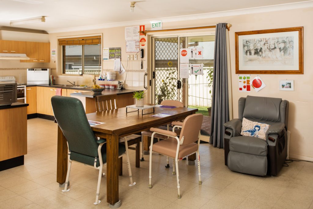 SIL013-LR-Waratah-SHARED LIVING