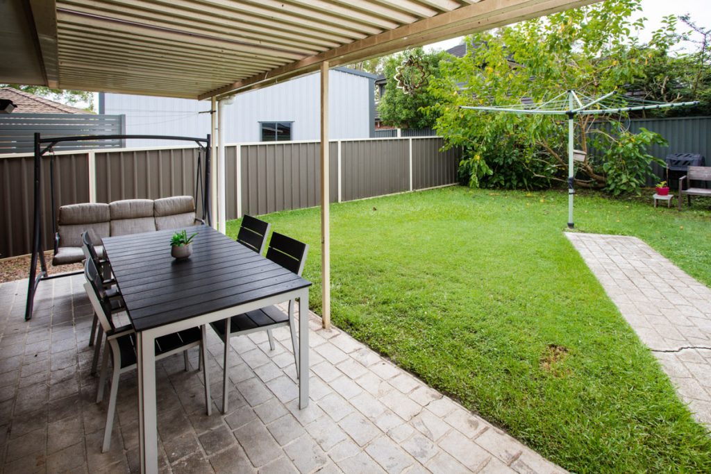 SIL024_LR-Kanwal-Duplex 1_ Shared Outdoor-Backyard Area-8814