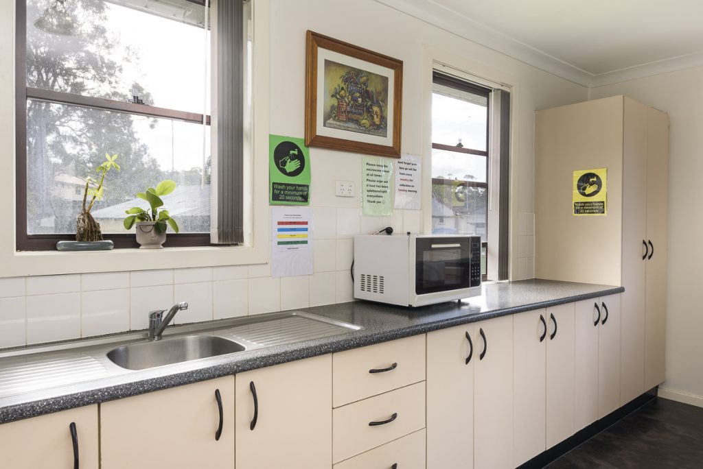 07-SILL026_LR_windale_shared kitchen