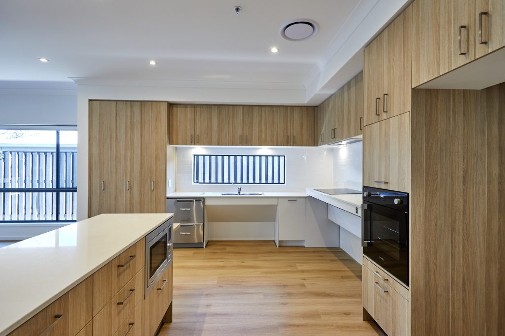 SIL053-LR-Greenbank-kitchen1