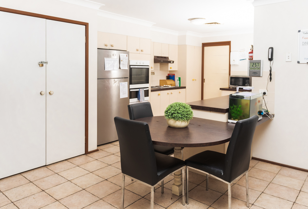 SIL023_LR_Budgewoi_dining 2