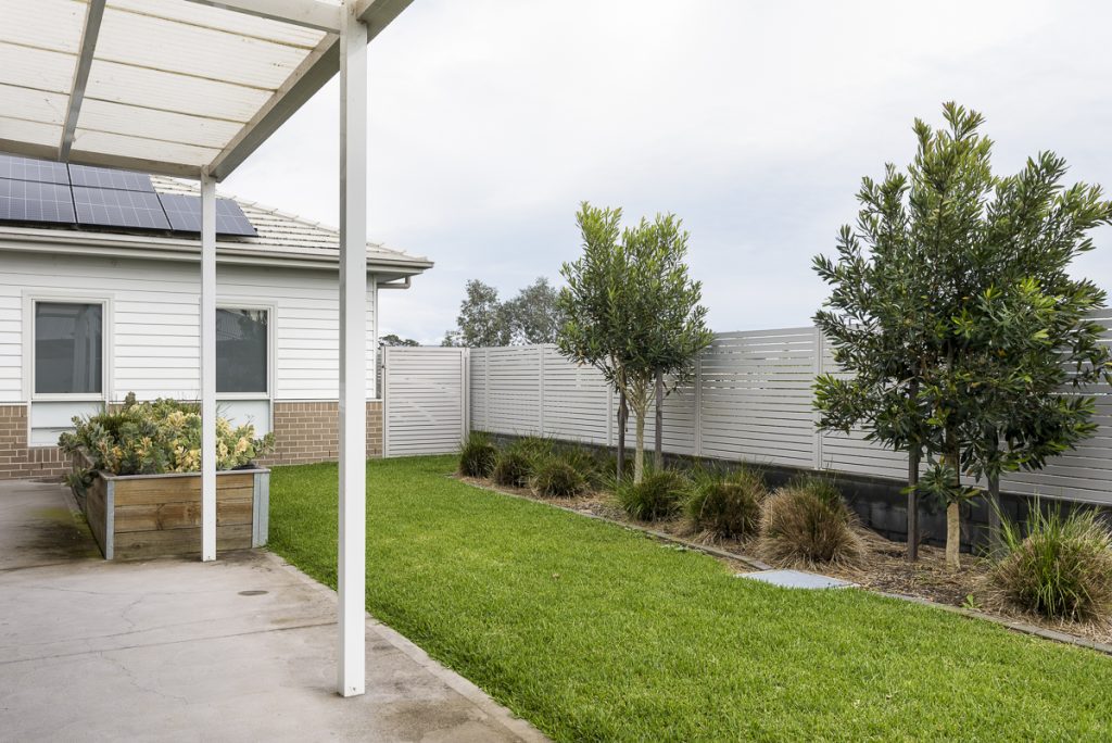 SILL038-LR-fletcher-backyard