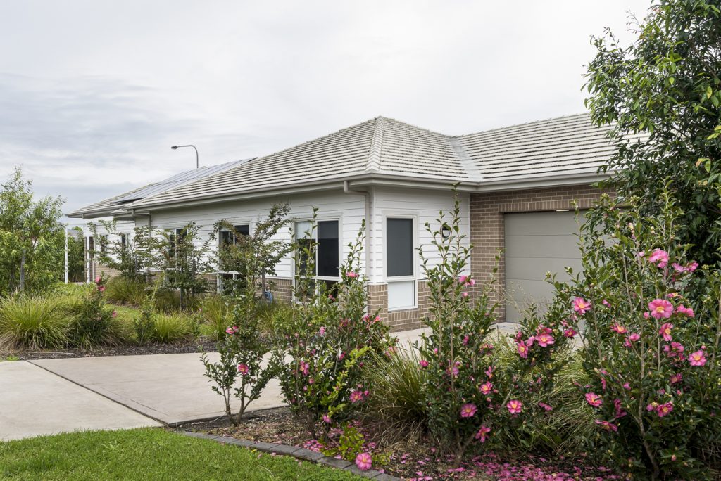 SILL038-LR-fletcher outdoor1C