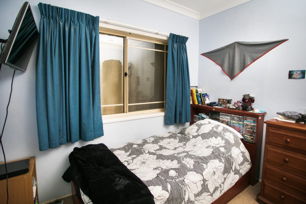 SIL030_LR__Broadmeadow_Unit 3 Bedroom 2
