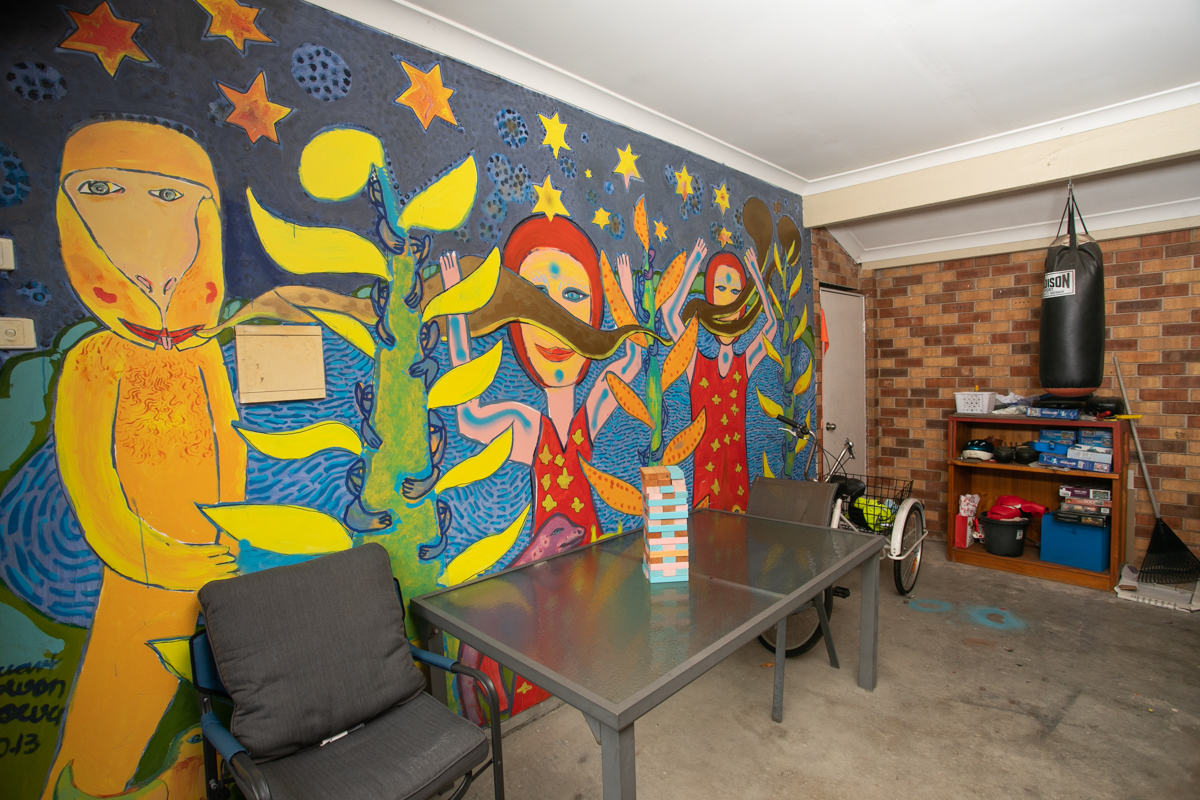 SIL030_Outdoor Entertainment